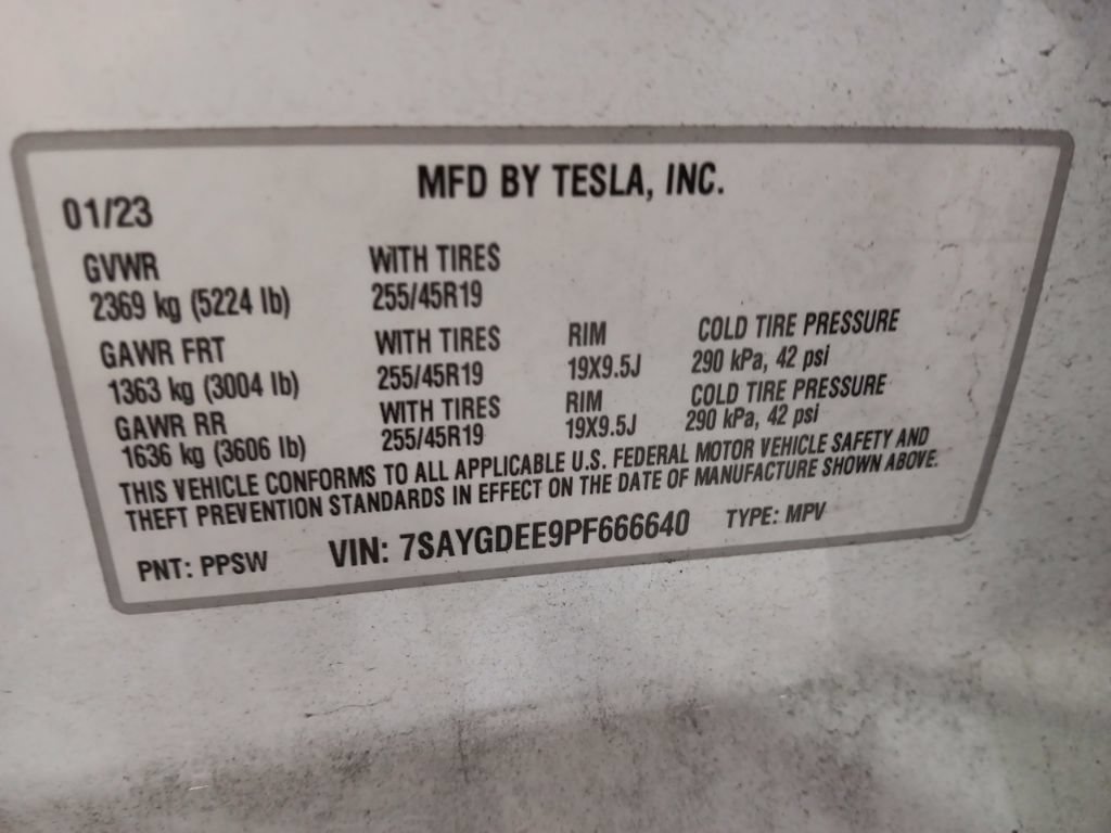 Used 2023 Tesla Model Y Long Range AWD/4WD image 3