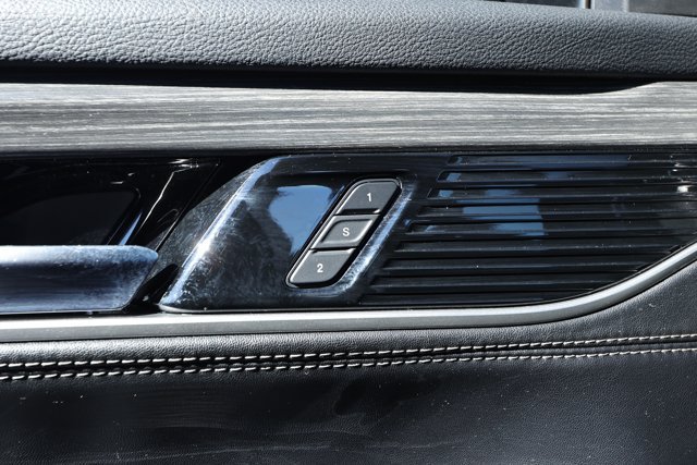Used 2024 Jeep Wagoneer L Series II RWD image 21