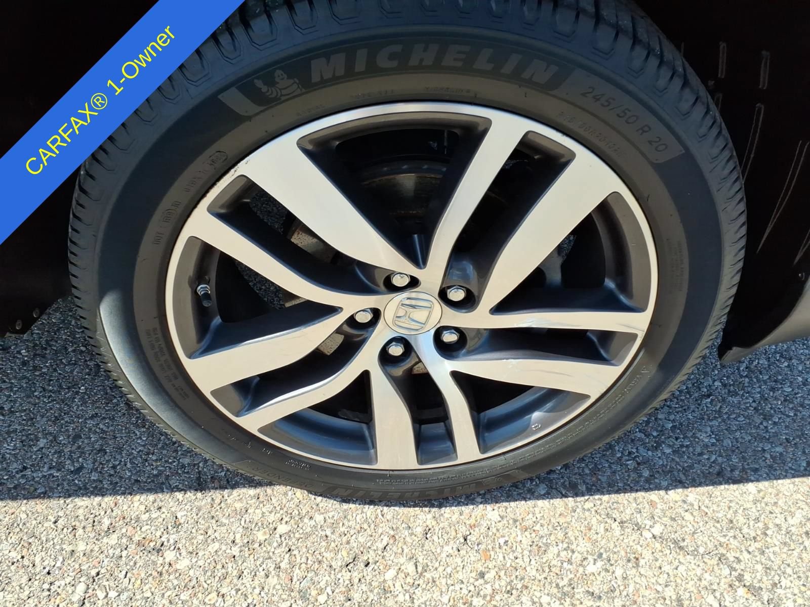 Used 2018 Honda Pilot Touring image 17