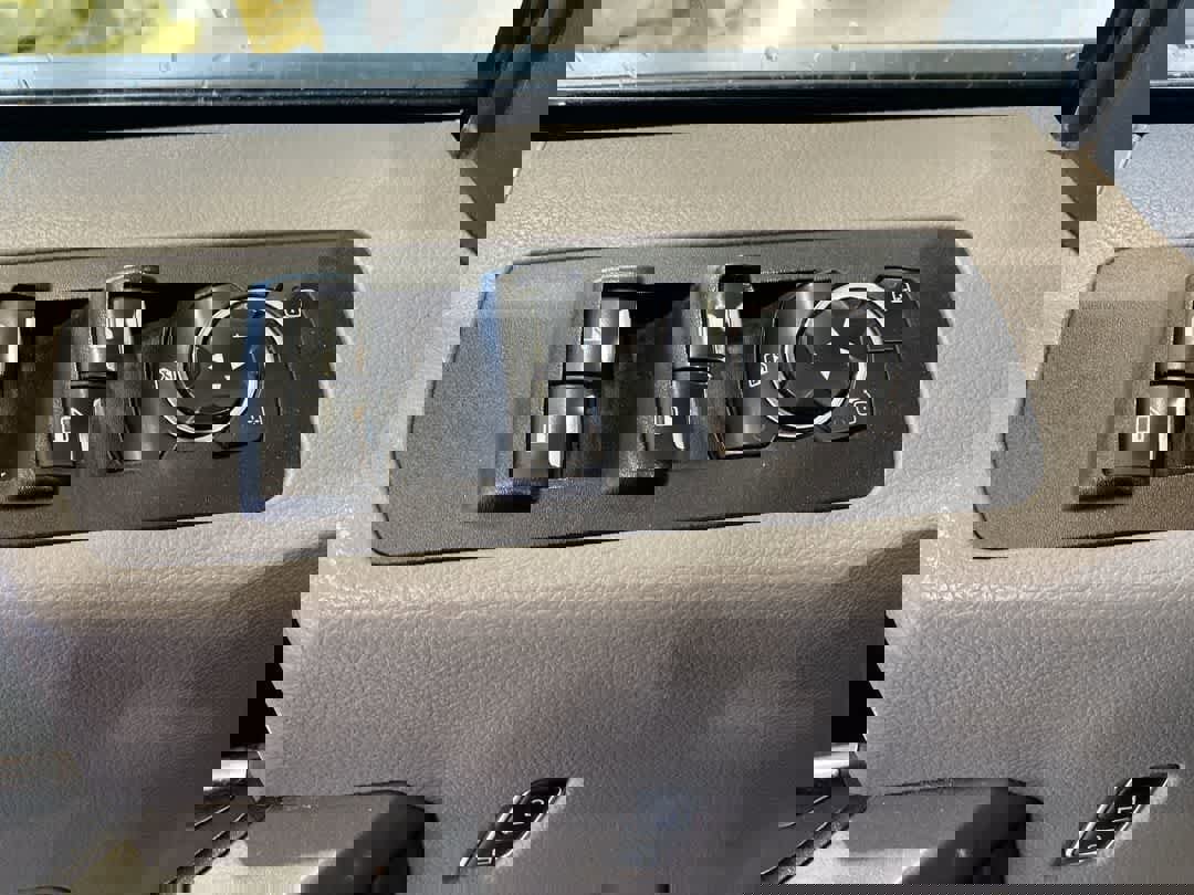 Used 2015 Ford F150 XLT w/ Trailer Tow Package image 13