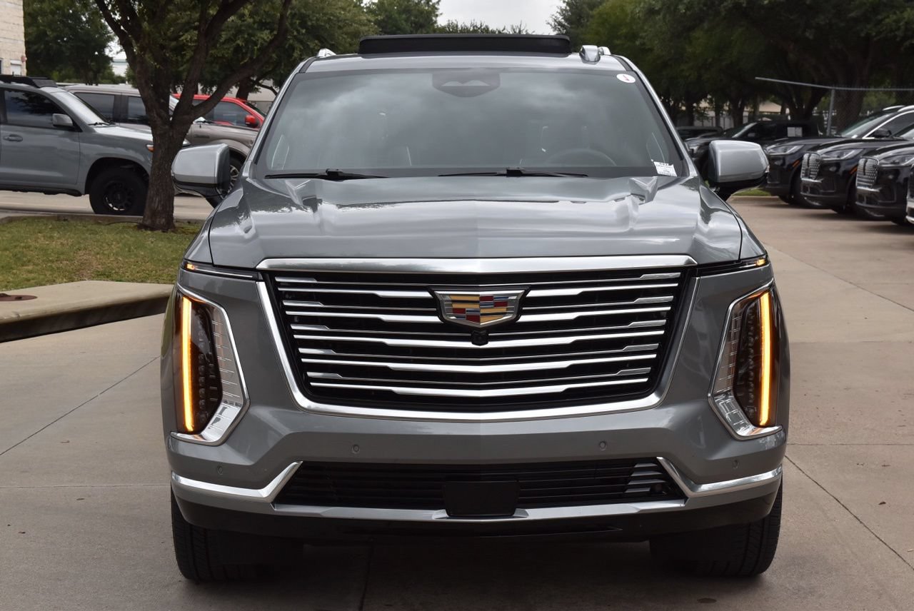 Used 2025 Cadillac Escalade ESV Premium Luxury Platinum AWD/4WD image 3