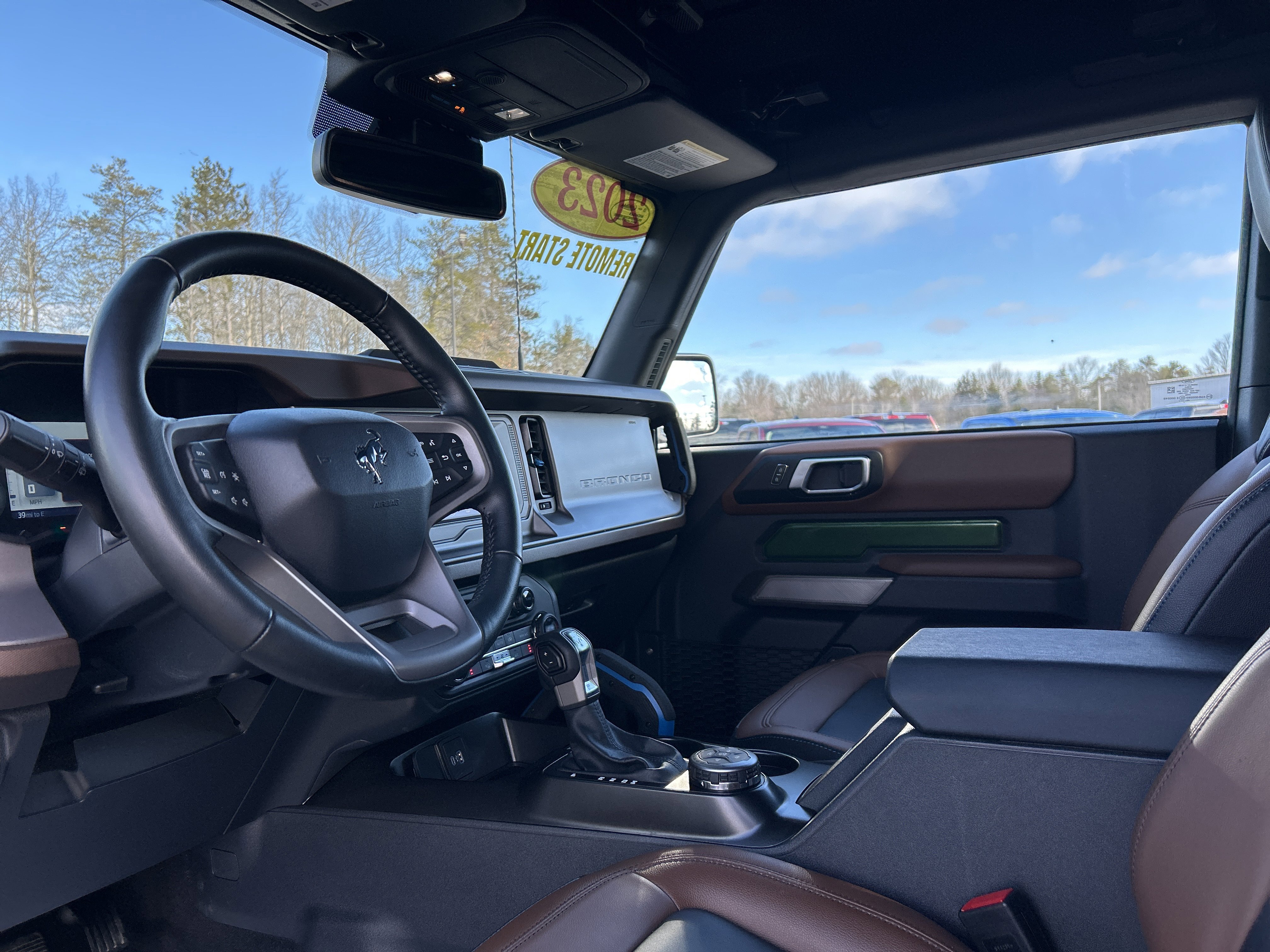 Used 2023 Ford Bronco Outer Banks image 11