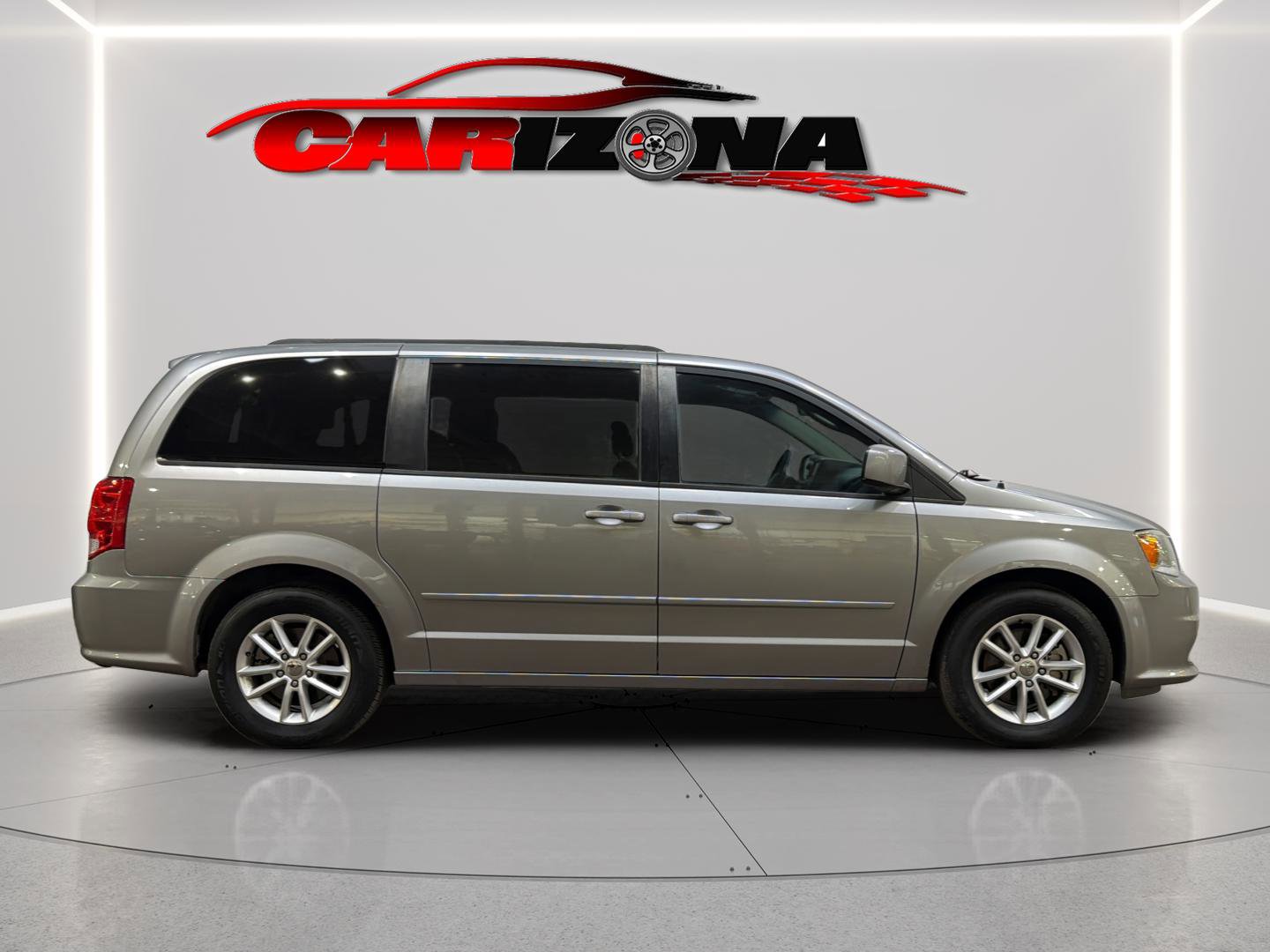 Used 2016 Dodge Grand Caravan SXT w/ Rear Park Assist Package image 12