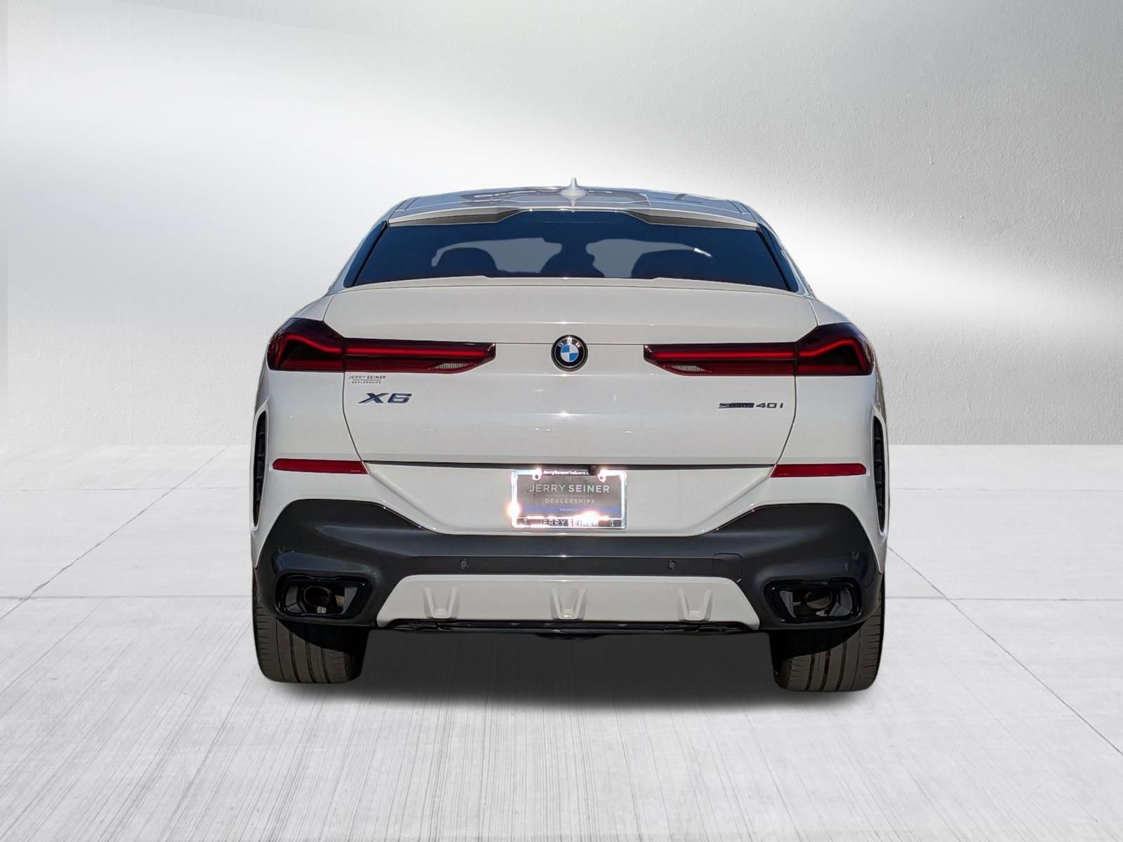 Used 2021 BMW X6 sDrive40i w/ M Sport Package image 4