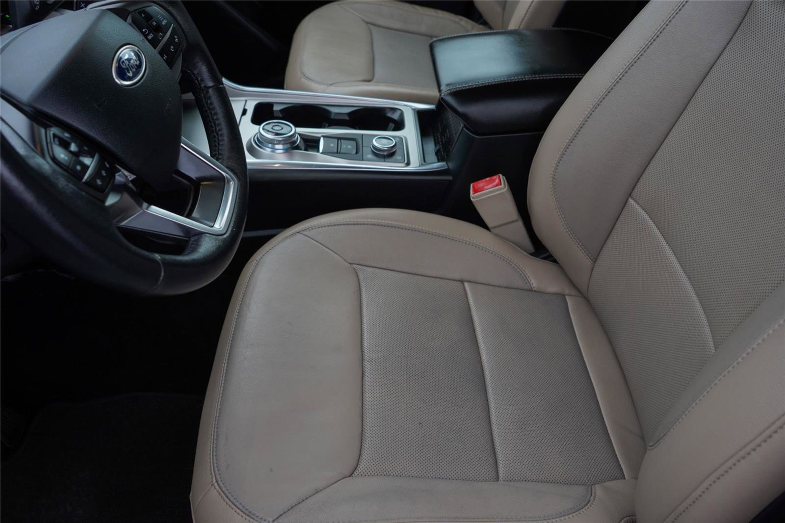 Used 2020 Ford Explorer Limited image 10