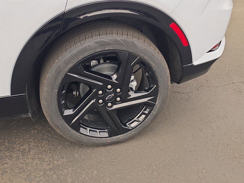 New 2026 Chevrolet Equinox EV RS AWD/4WD image 12