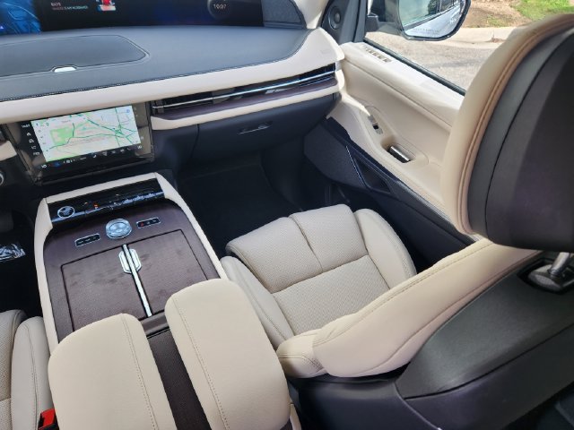 New 2027 Lincoln Navigator L Reserve w/ Jet Appearance Package AWD/4WD image 12