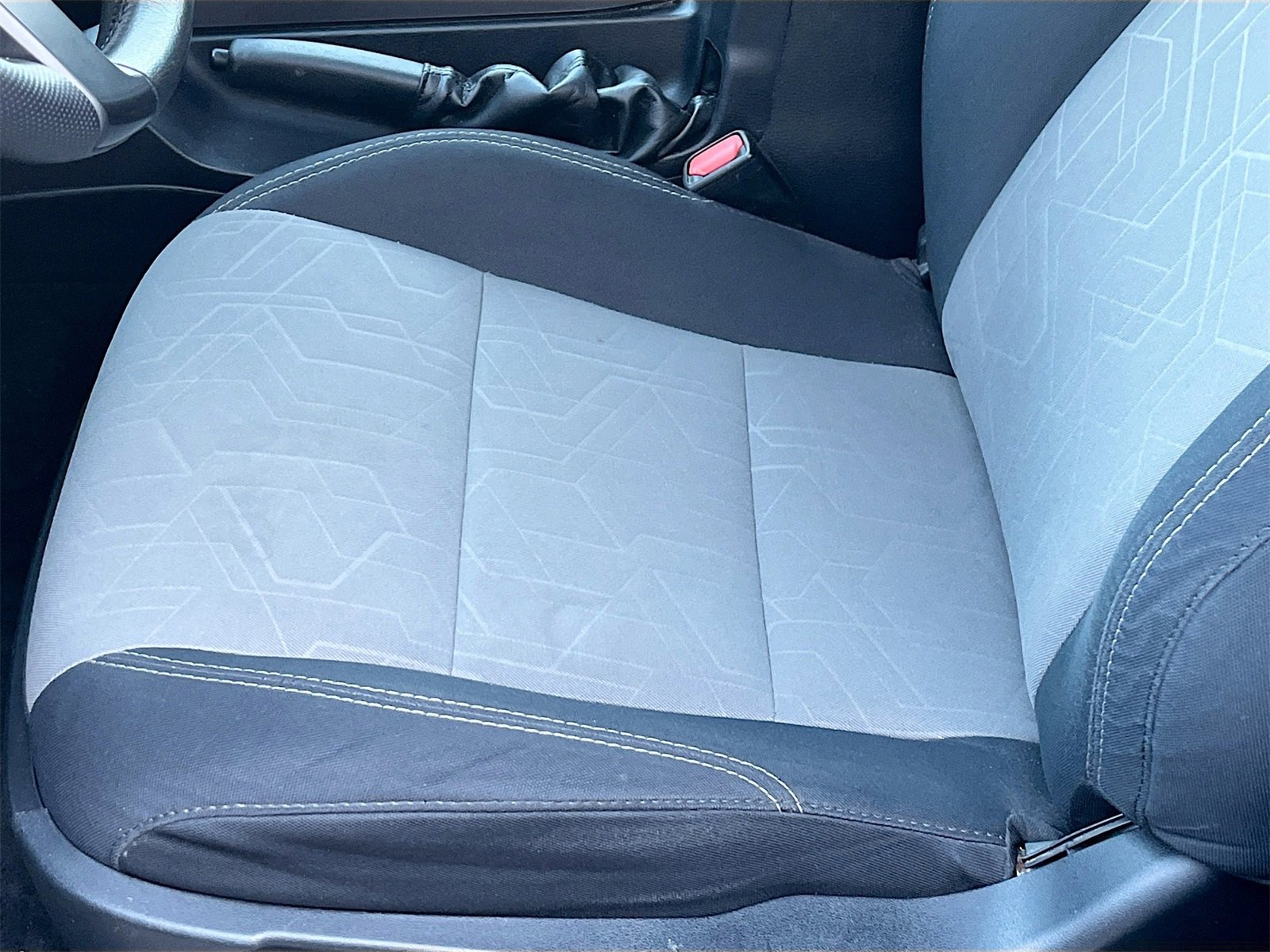 Used 2021 Toyota Tacoma TRD Off-Road image 18