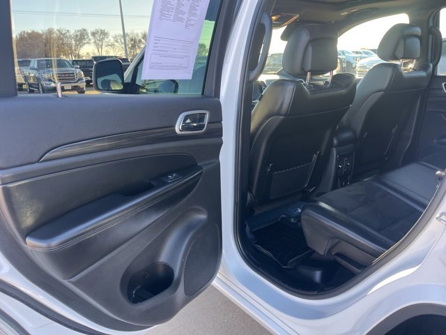 Used 2020 Jeep Grand Cherokee Altitude image 28