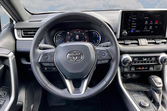 Used 2024 Toyota RAV4 SE w/ Convenience Package image 8