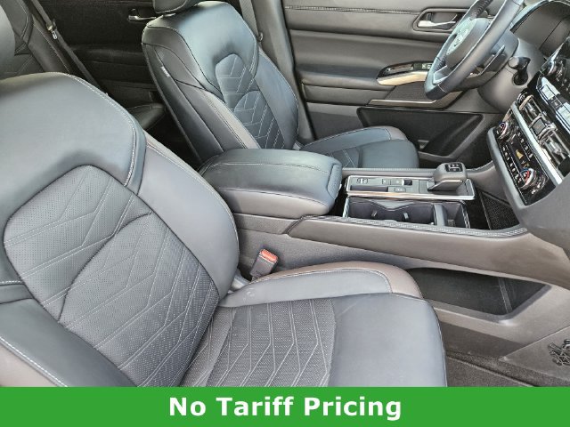 Used 2024 Nissan Pathfinder Platinum w/ Cargo Package FWD image 12
