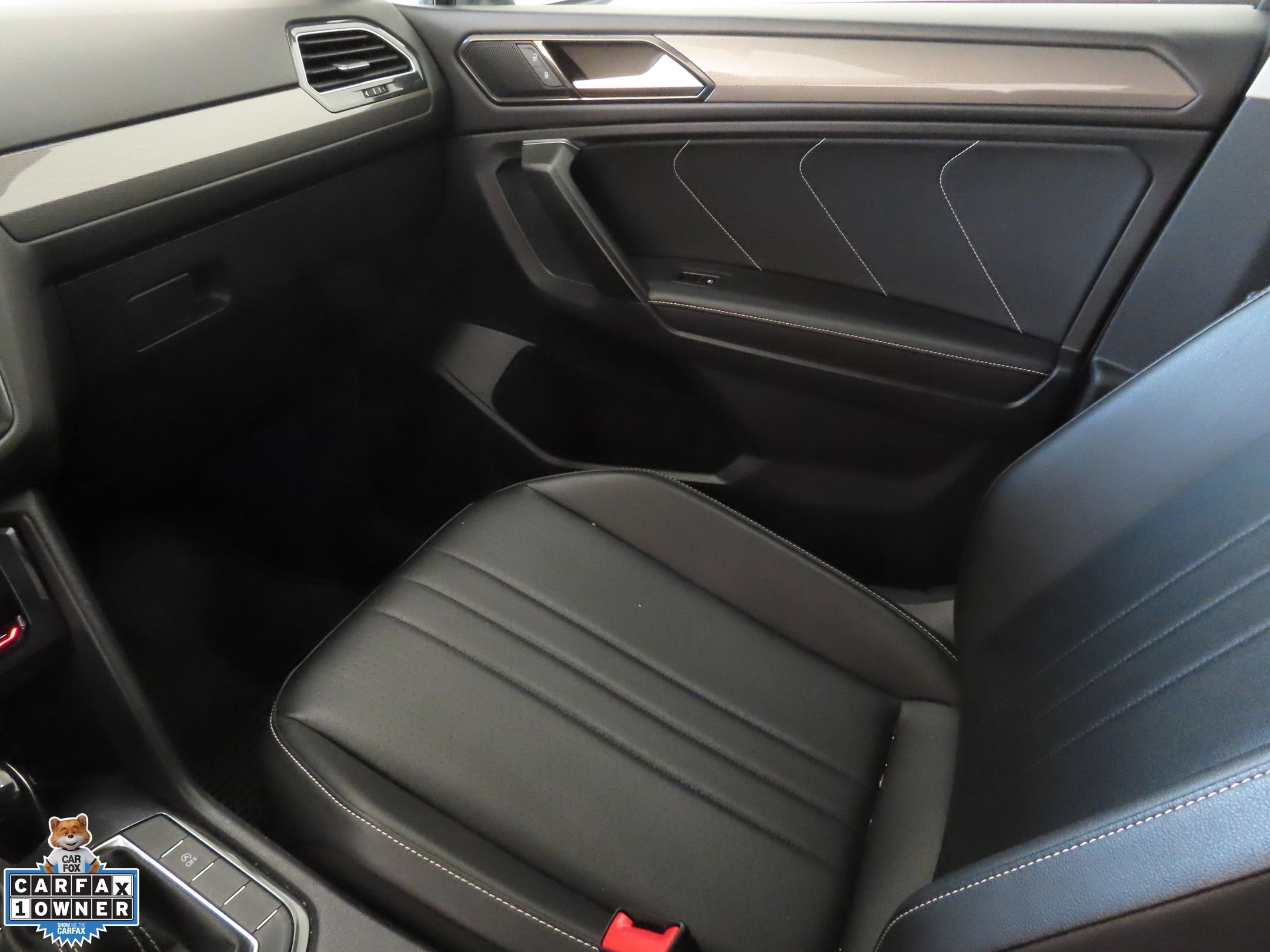 Certified 2022 Volkswagen Tiguan SE FWD image 20