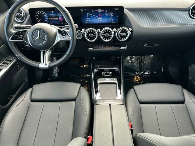 Used 2025 Mercedes-Benz GLA 250 4MATIC image 17