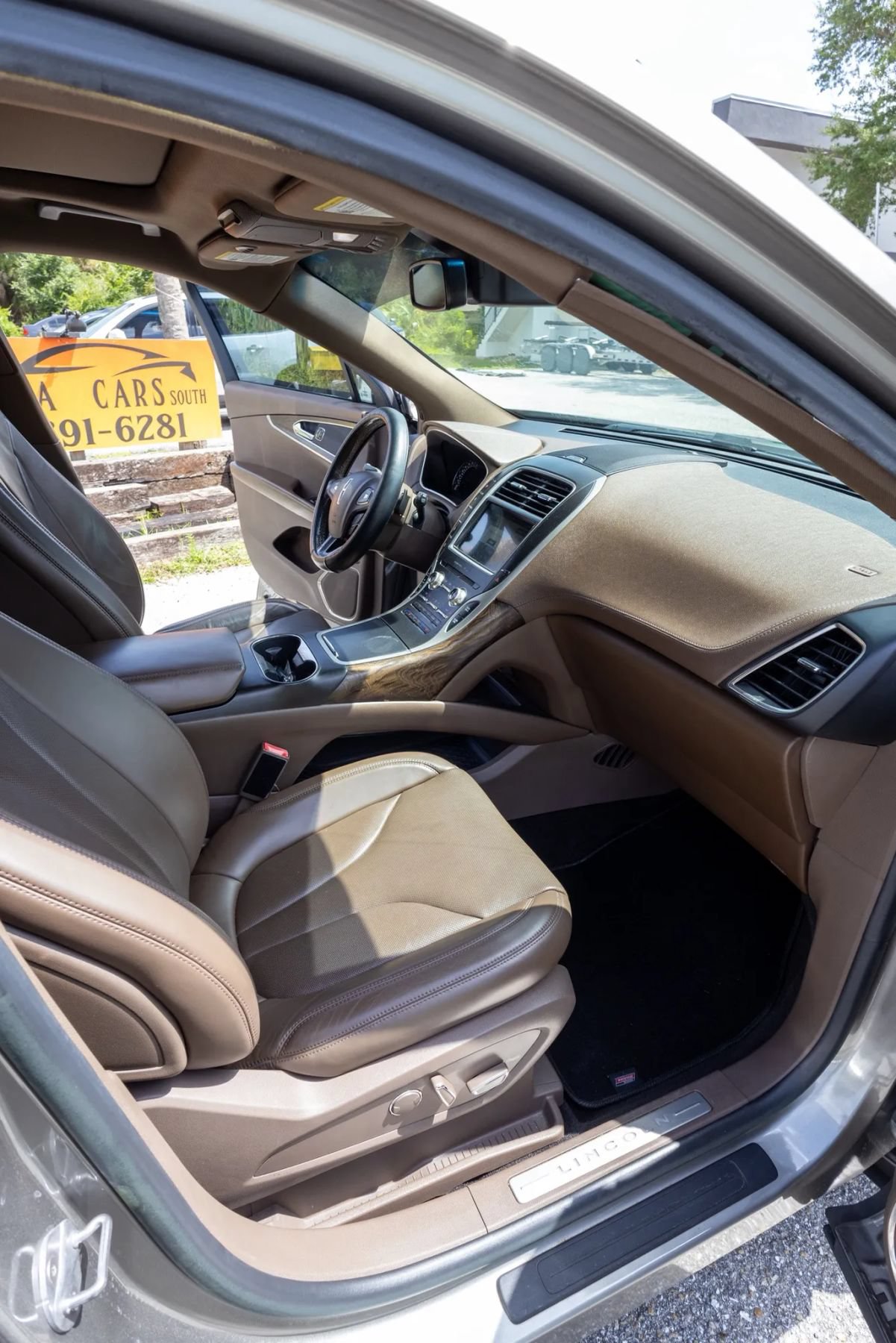 Used 2016 Lincoln MKX Reserve w/ Climate Package AWD/4WD image 15