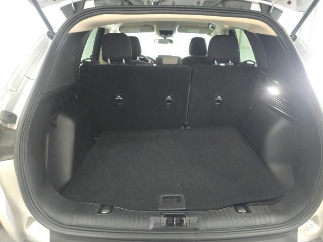 Used 2020 Ford Escape SE FWD image 10