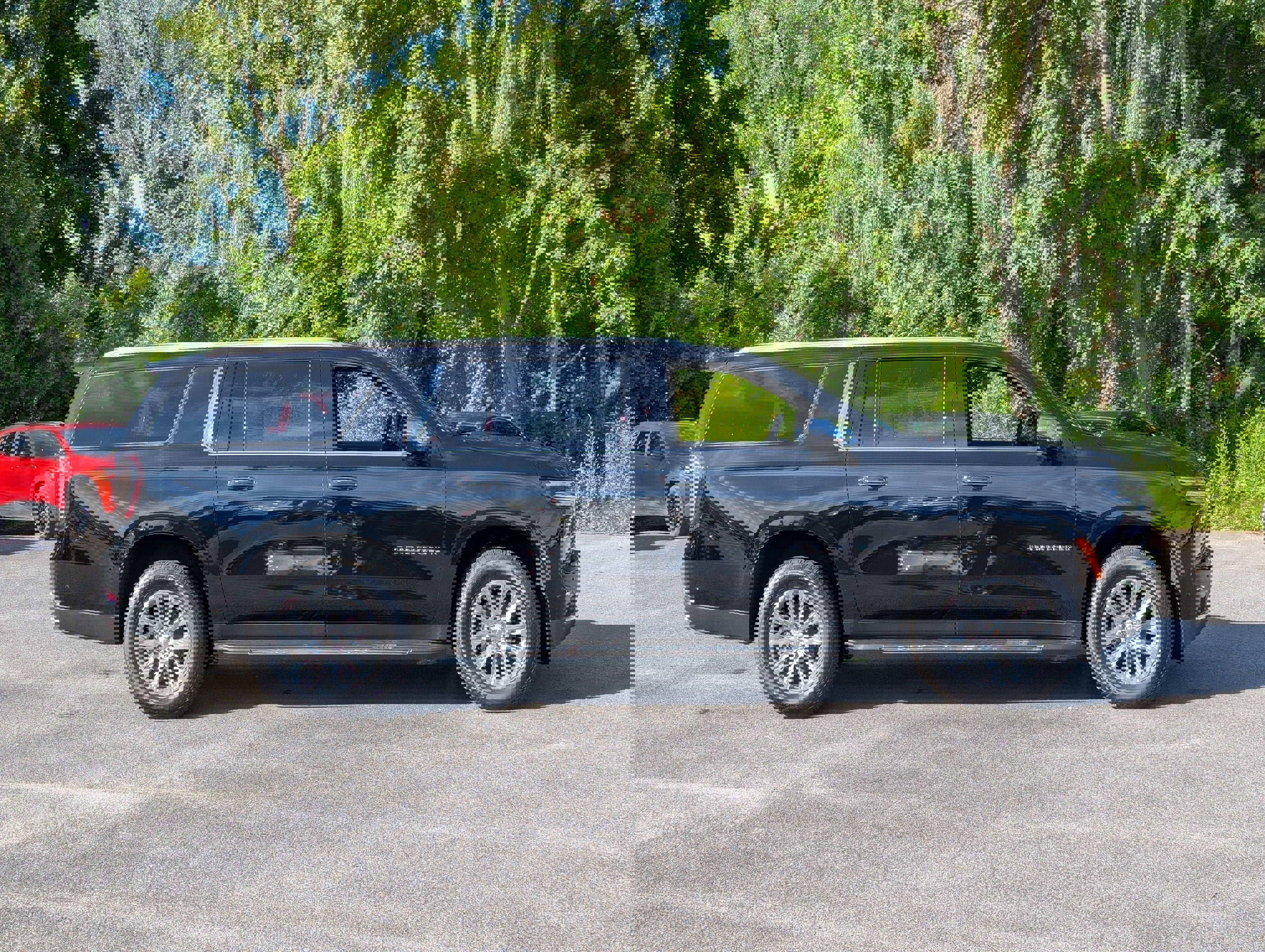 New 2025 Chevrolet Suburban Premier image 8