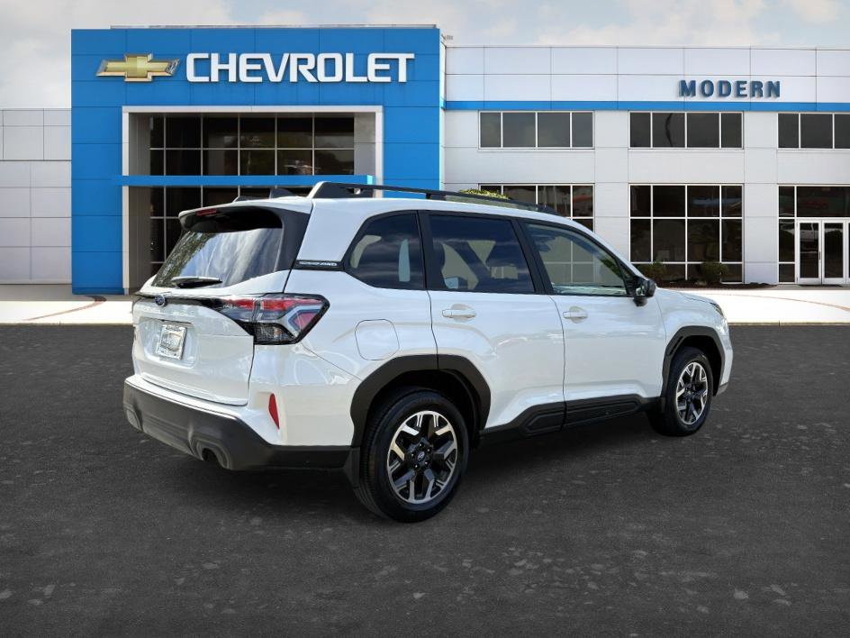 Used 2025 Subaru Forester Premium w/ Convenience Package #1 AWD/4WD image 5