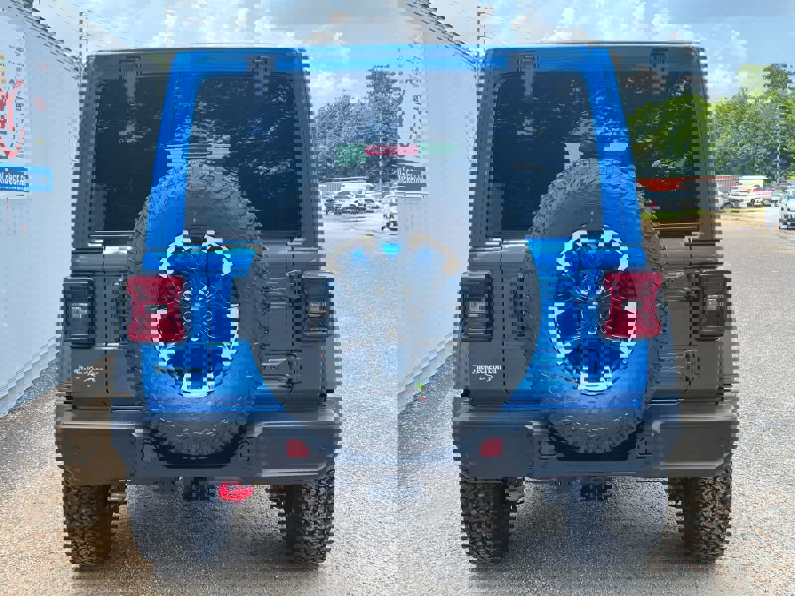 New 2025 Jeep Wrangler Unlimited Rubicon w/ Technology Group image 4