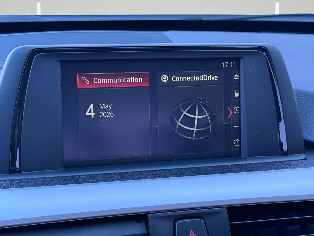 Used 2018 BMW 320i Sedan RWD image 18