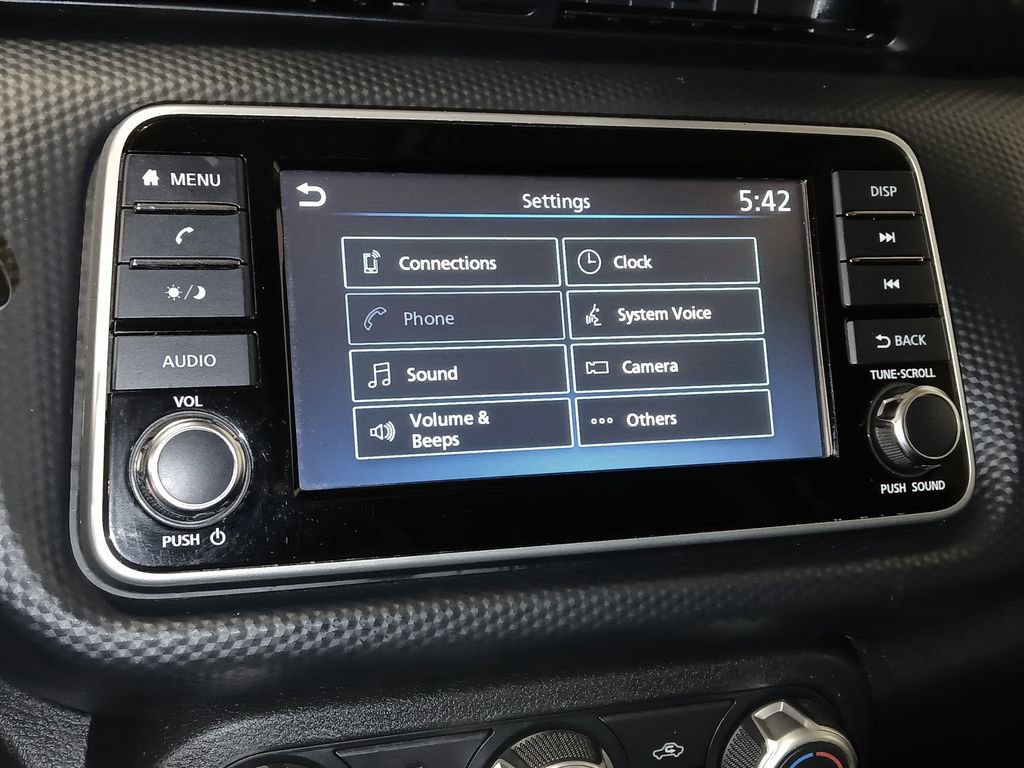 Used 2023 Nissan Kicks S image 25