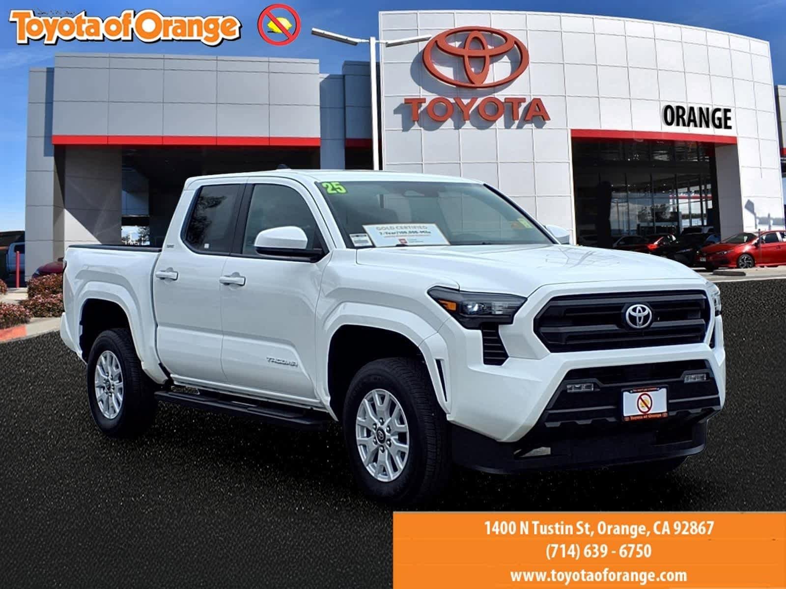 Certified 2025 Toyota Tacoma SR5 AWD/4WD image 1