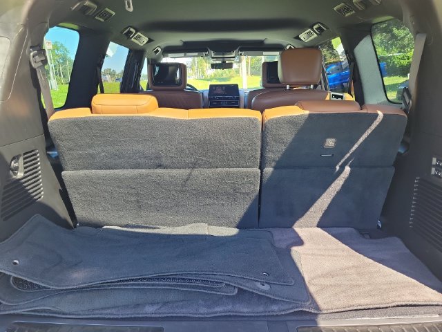 Used 2023 INFINITI QX80 Sensory w/ Cargo Package AWD/4WD image 9
