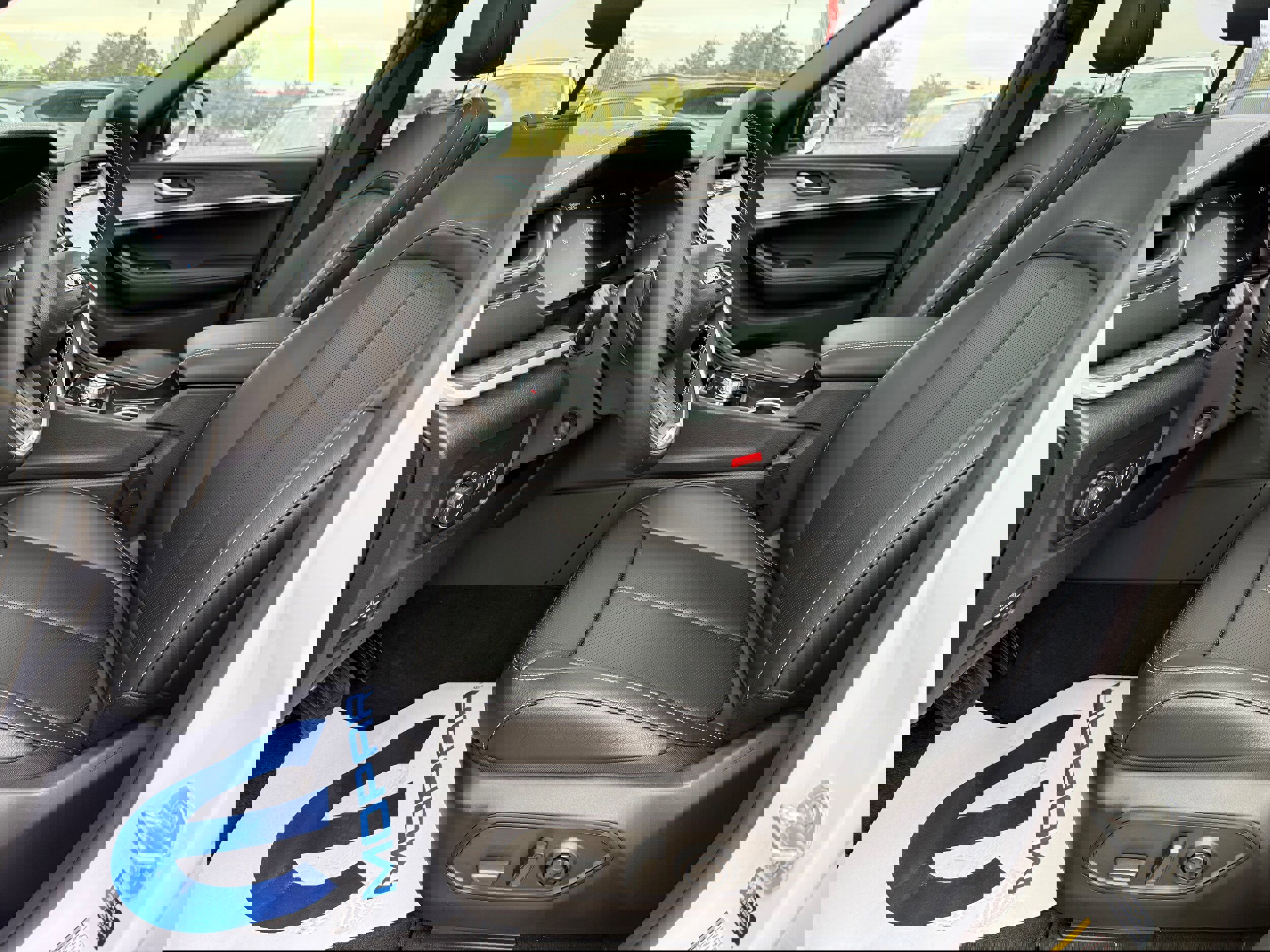 New 2025 Jeep Grand Cherokee L Limited w/ Luxury Tech Group II image 7