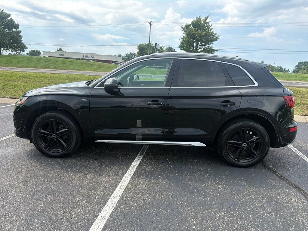Used 2021 Audi Q5 e Premium Plus w/ Premium Plus Package AWD/4WD image 7