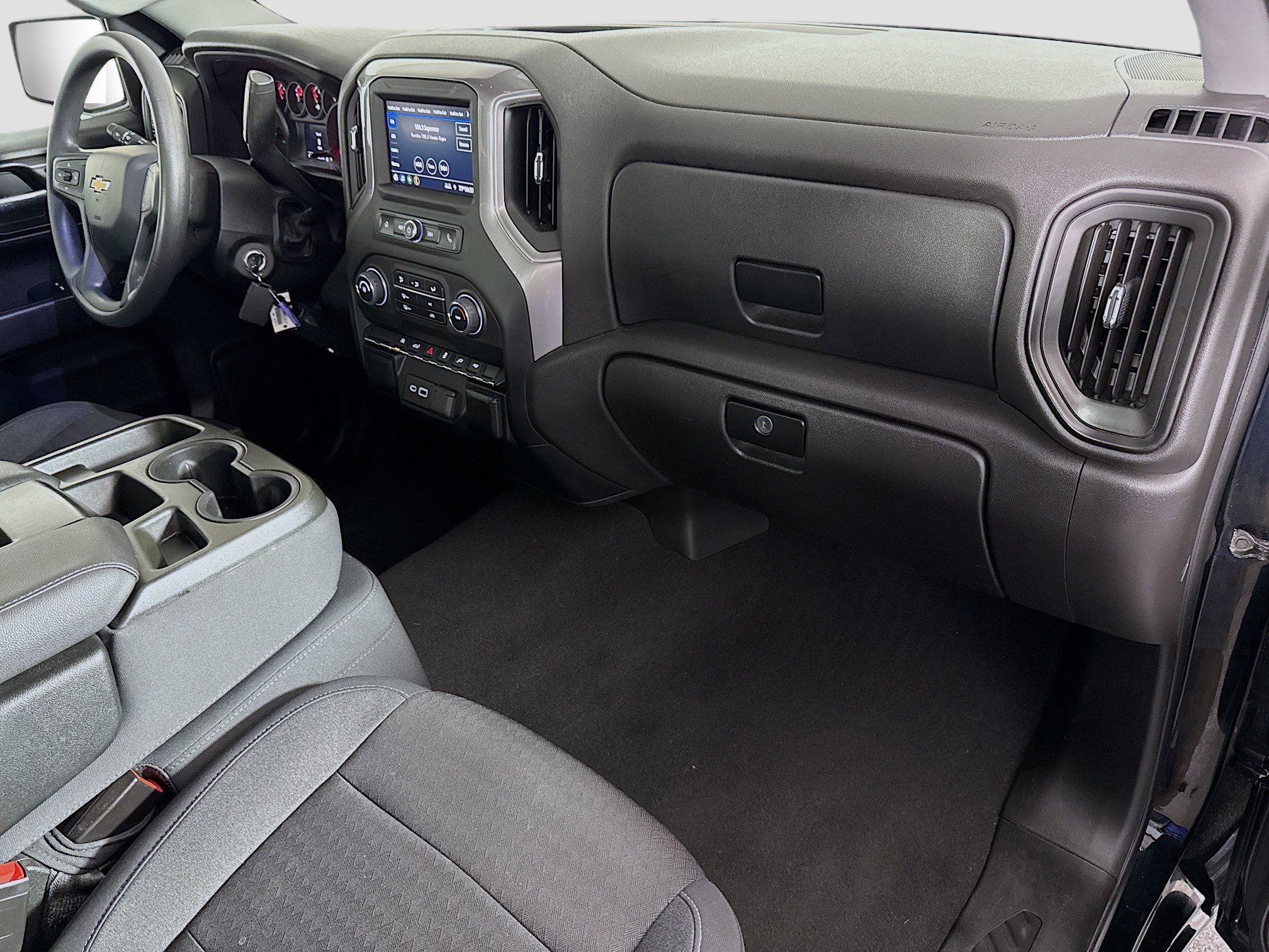 Used 2022 Chevrolet Silverado 1500 Custom w/ LPO, Dark Essentials Package RWD image 27
