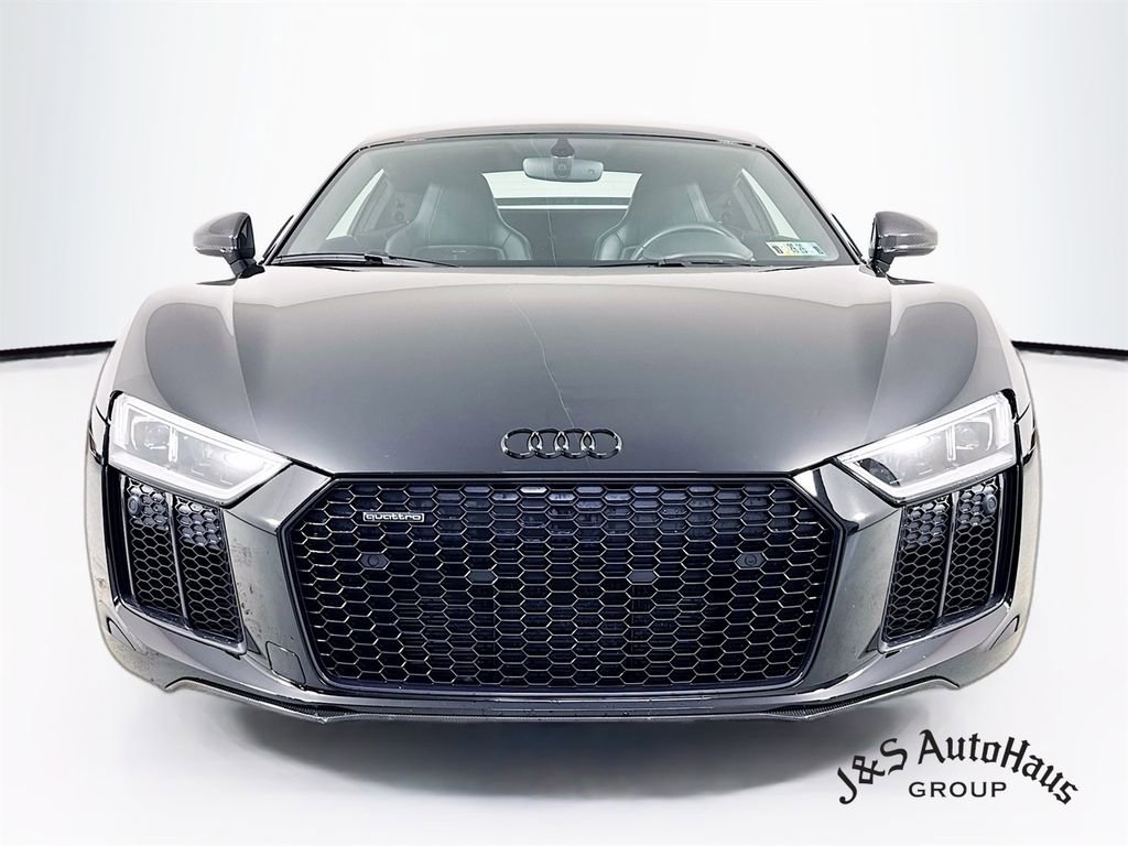 Used 2017 Audi R8 V10 plus image 2