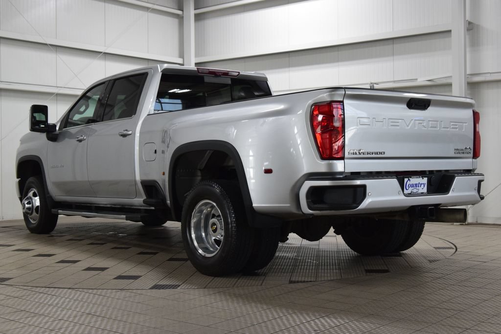 Used 2022 Chevrolet Silverado 3500 High Country w/ LPO, Hitch Package AWD/4WD image 6