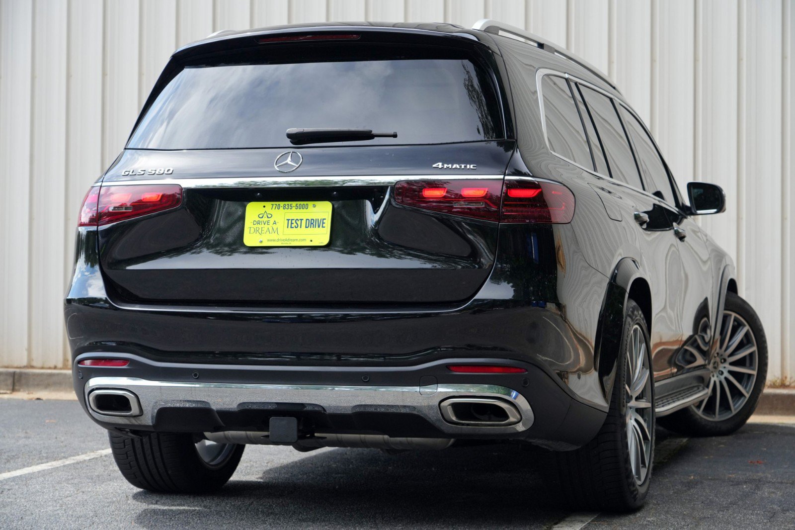 Used 2024 Mercedes-Benz GLS 580 4MATIC image 5