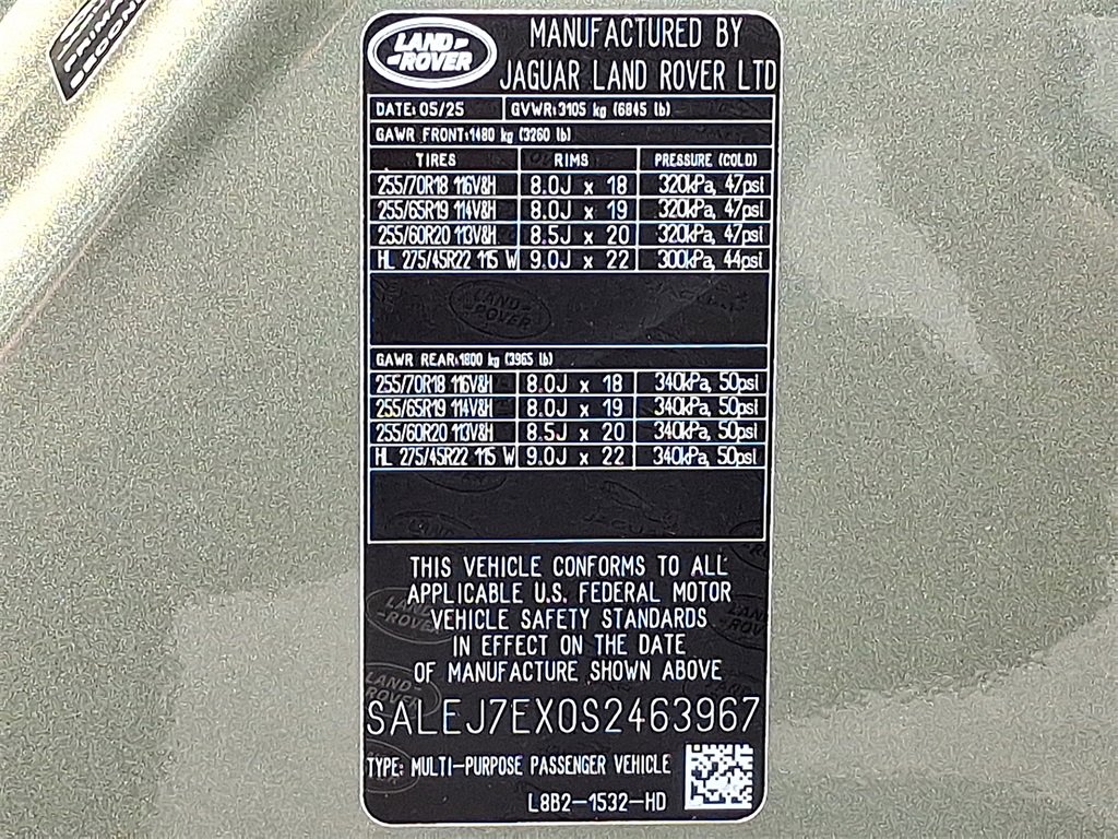 New 2025 Land Rover Defender 110 S image 21