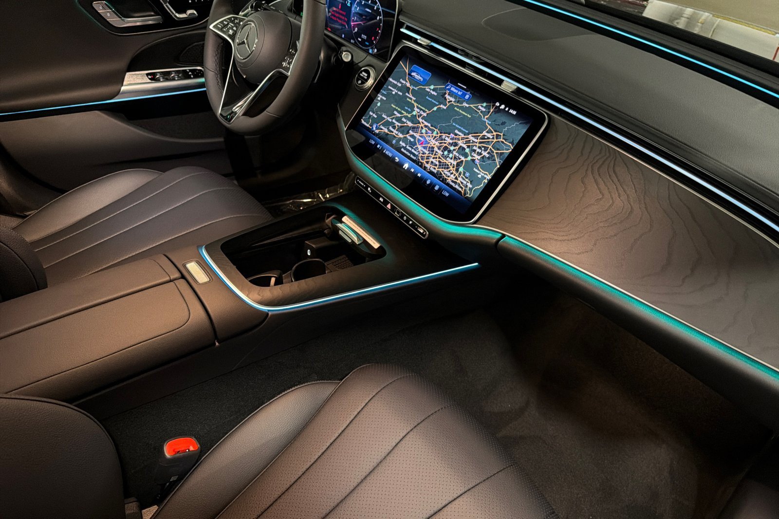 New 2027 Mercedes-Benz E 450 4MATIC Sedan image 14