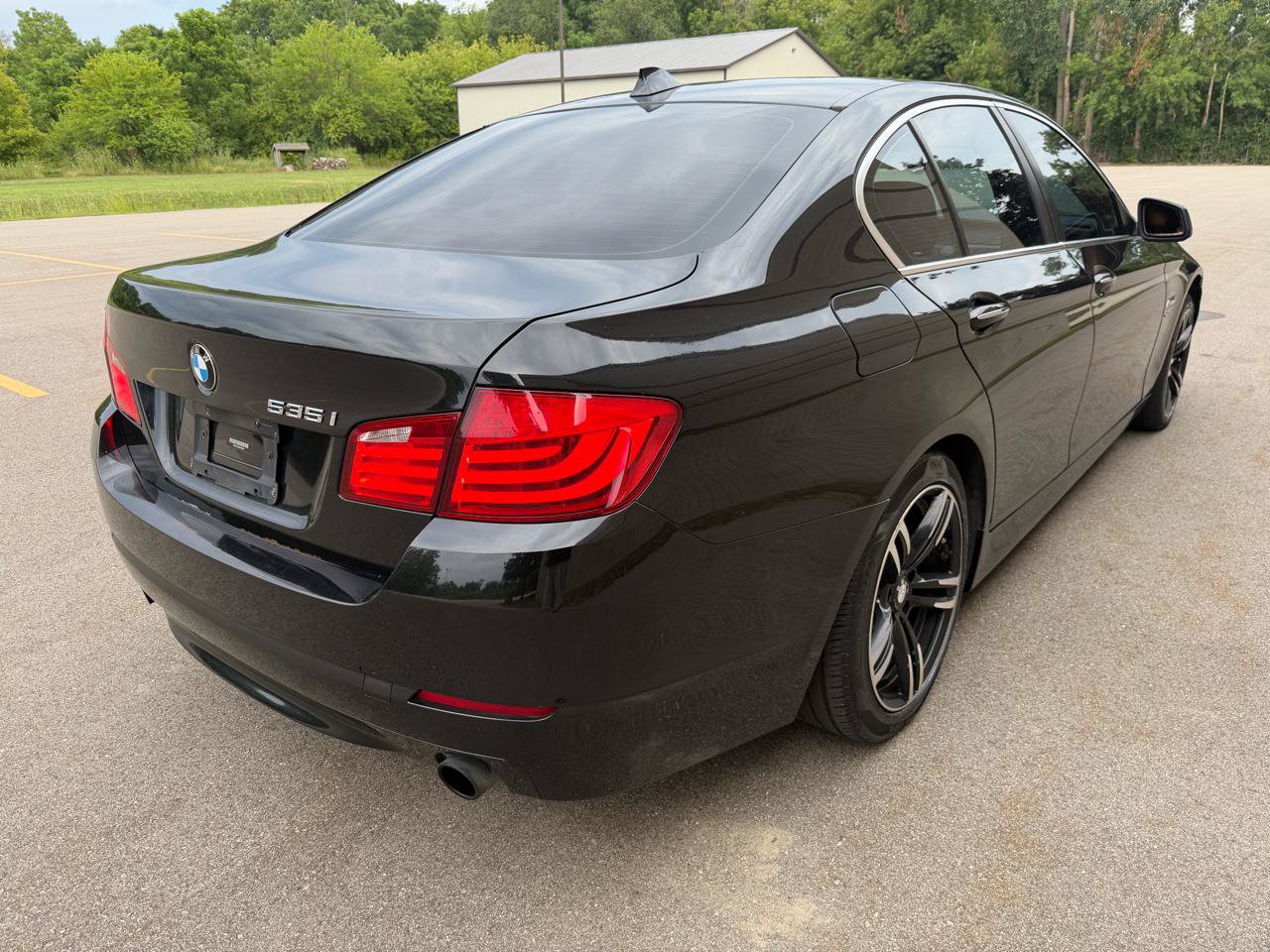 Used 2011 BMW 535i xDrive Sedan AWD/4WD image 5