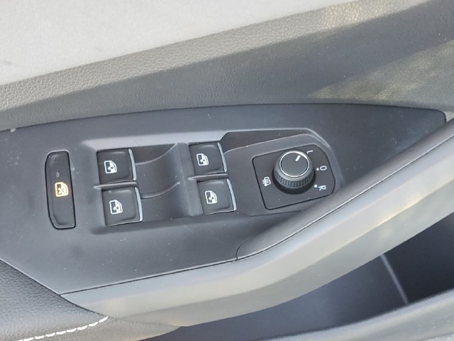 New 2027 Volkswagen Jetta SE FWD image 14
