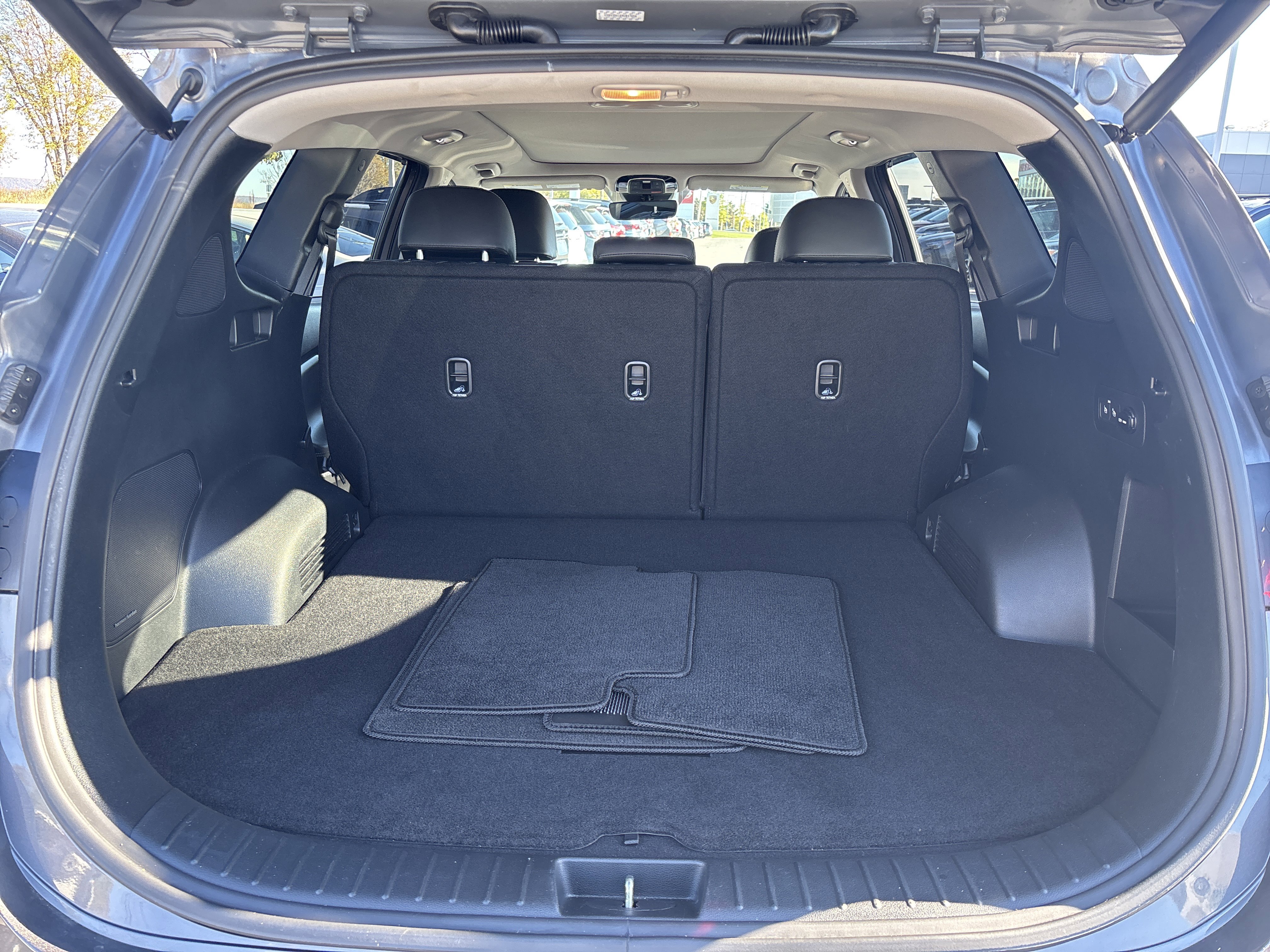 Used 2022 Hyundai Santa Fe SEL Premium image 25