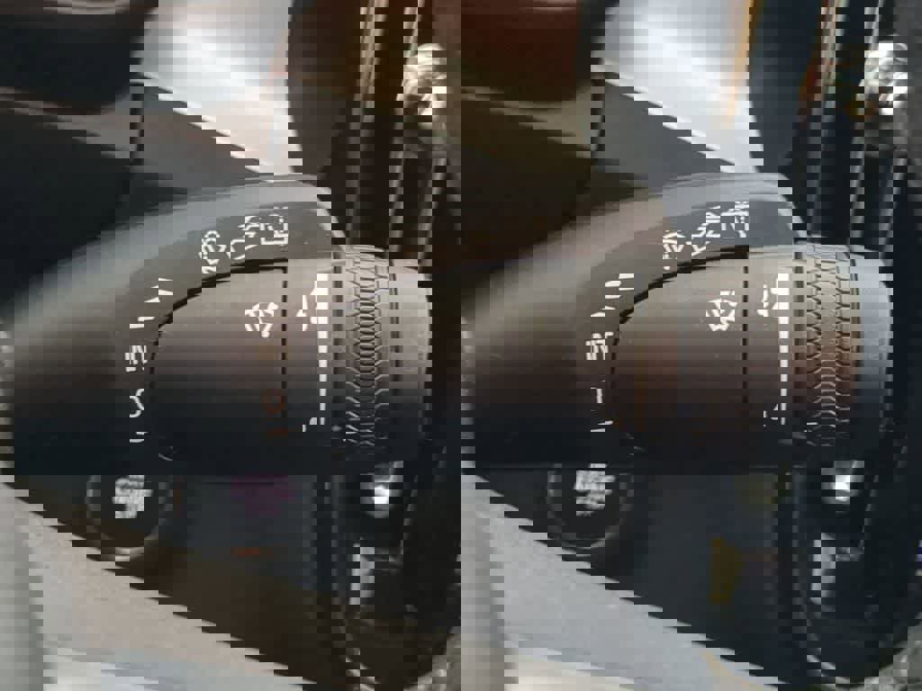 New 2026 Volvo XC40 B5 Ultra w/ Protection Package Premier image 24