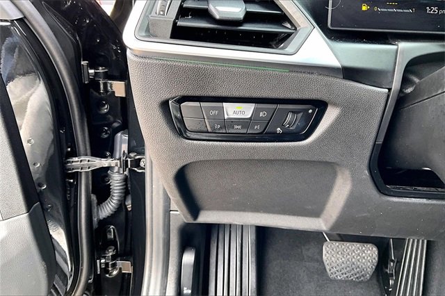 Used 2024 BMW 330i xDrive Sedan image 26