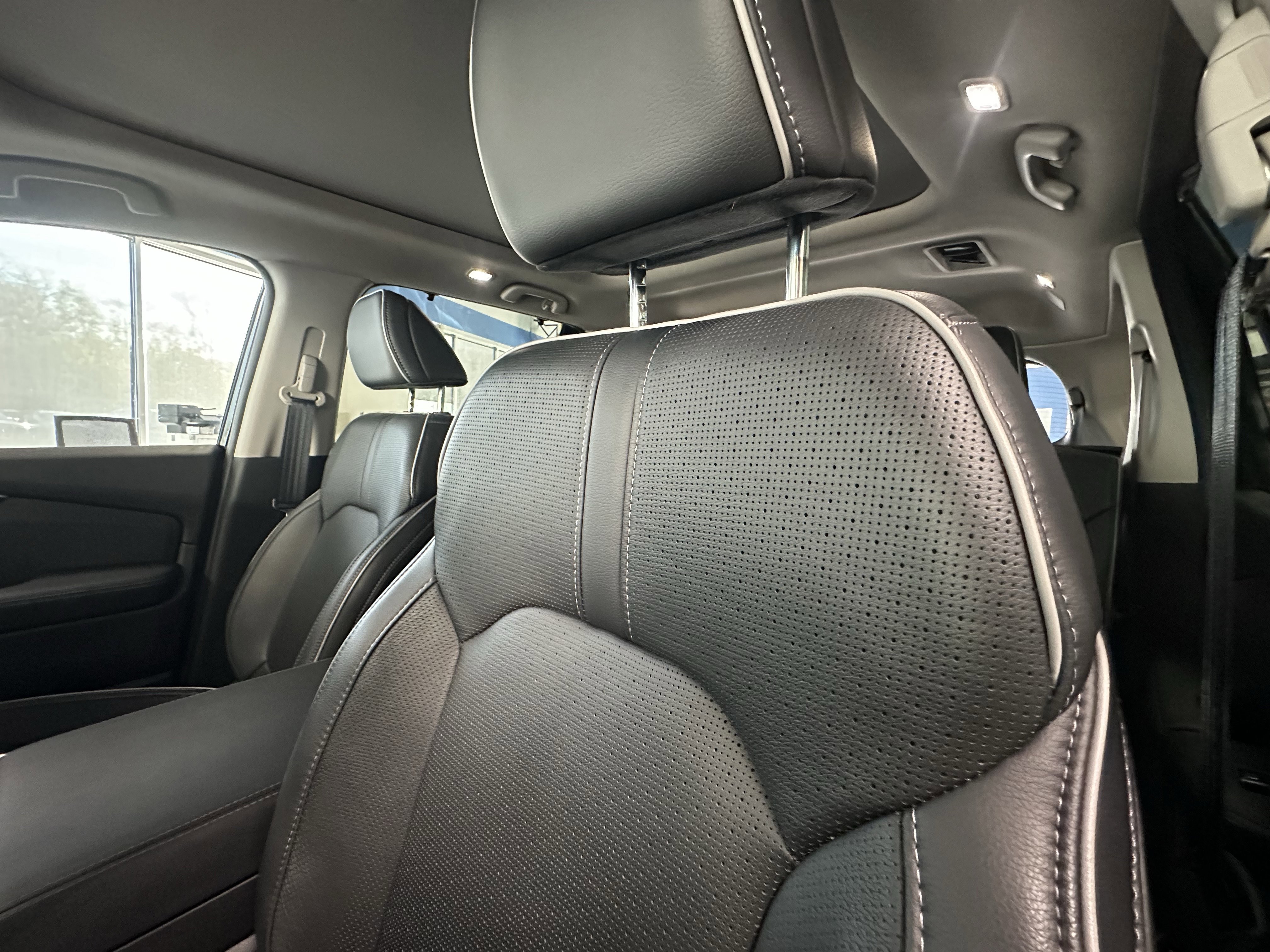 Used 2023 Honda Pilot Elite image 10