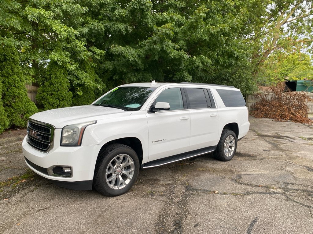 Used 2019 GMC Yukon XL SLE AWD/4WD image 1