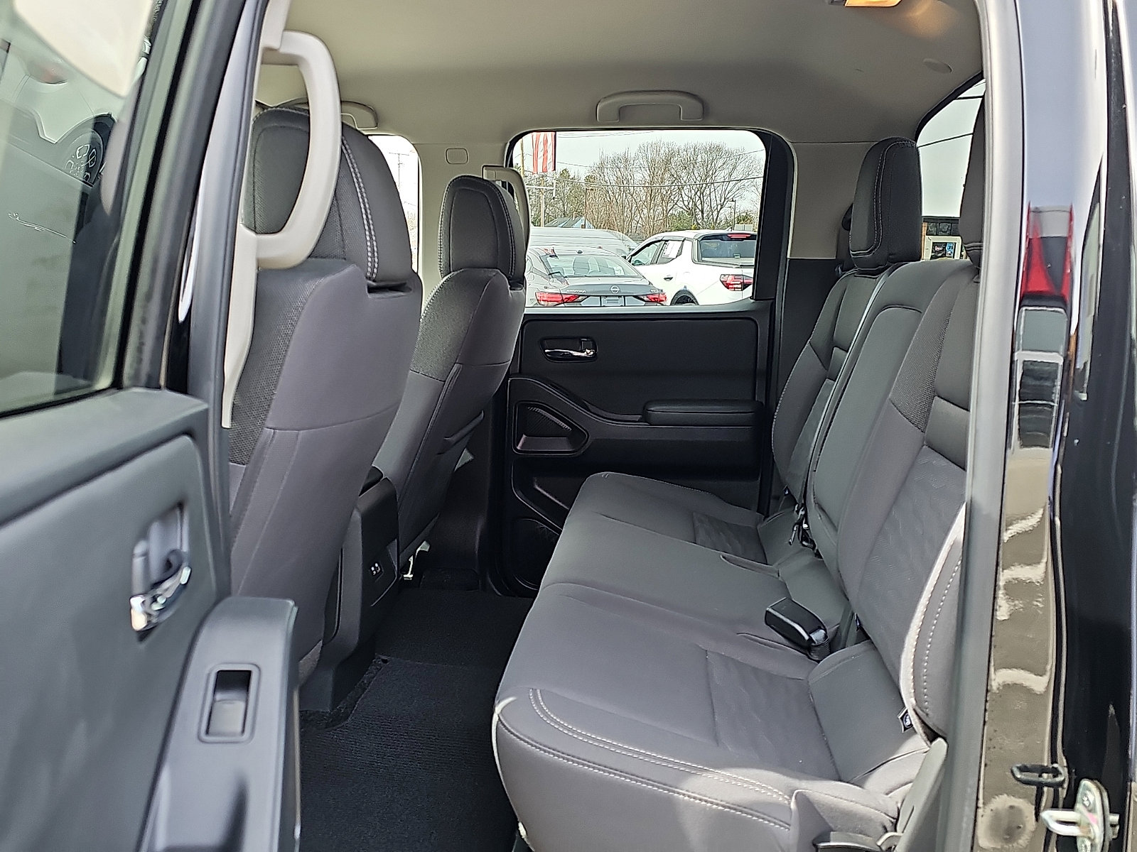 Certified 2024 Nissan Frontier SV image 10