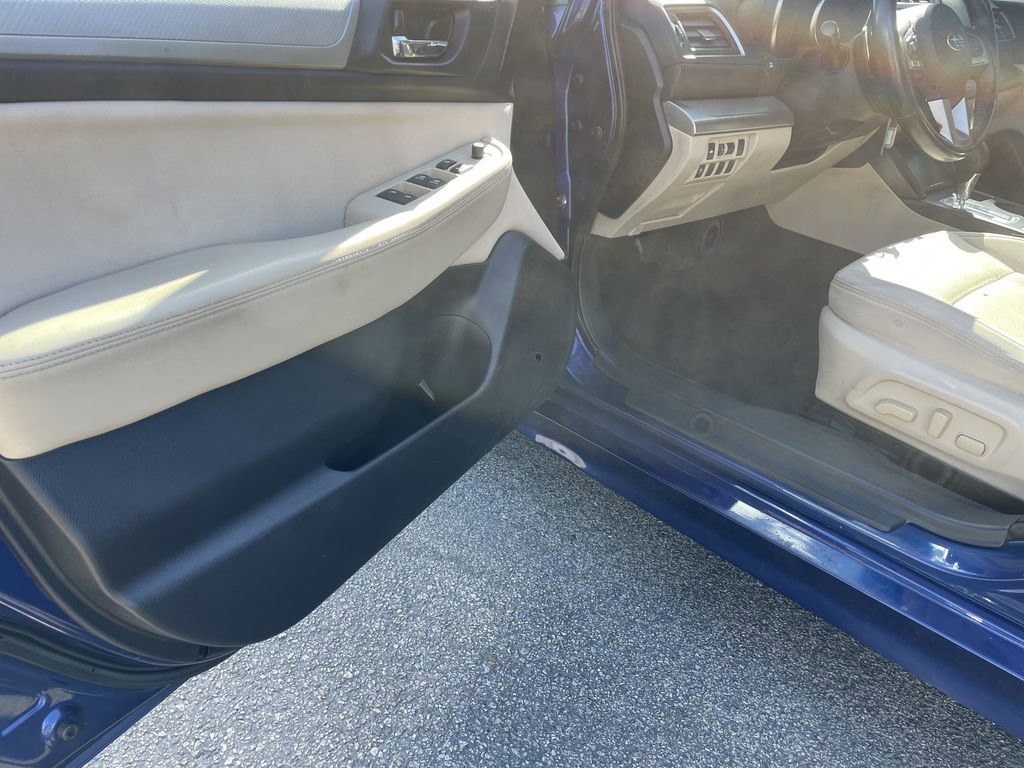 Used 2016 Subaru Legacy 2.5i Premium w/ Moonroof Package AWD/4WD image 14