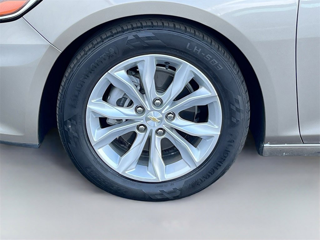 Used 2022 Chevrolet Malibu LT image 33