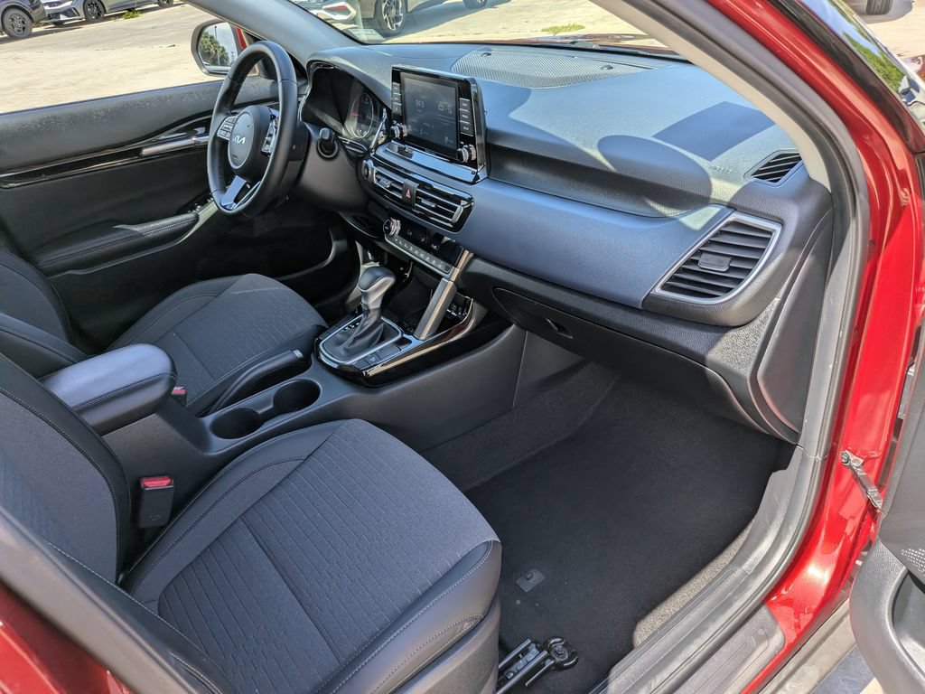 Certified 2023 Kia Seltos S FWD image 13