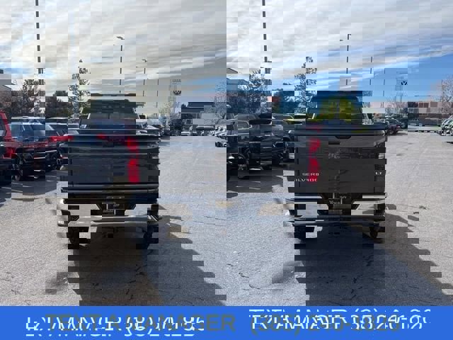 Used 2022 Chevrolet Silverado 3500 LT w/ Convenience Package image 4