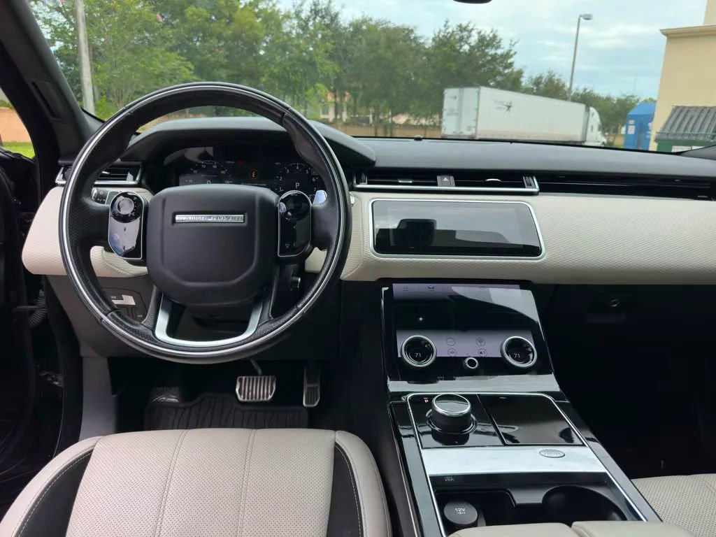Used 2019 Land Rover Range Rover Velar R-Dynamic SE AWD/4WD image 12