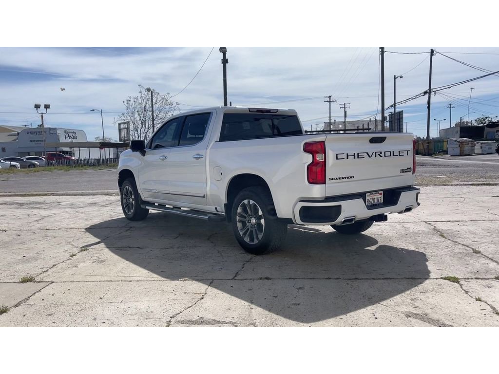 Used 2023 Chevrolet Silverado 1500 High Country w/ Z71 Off-Road Package image 9