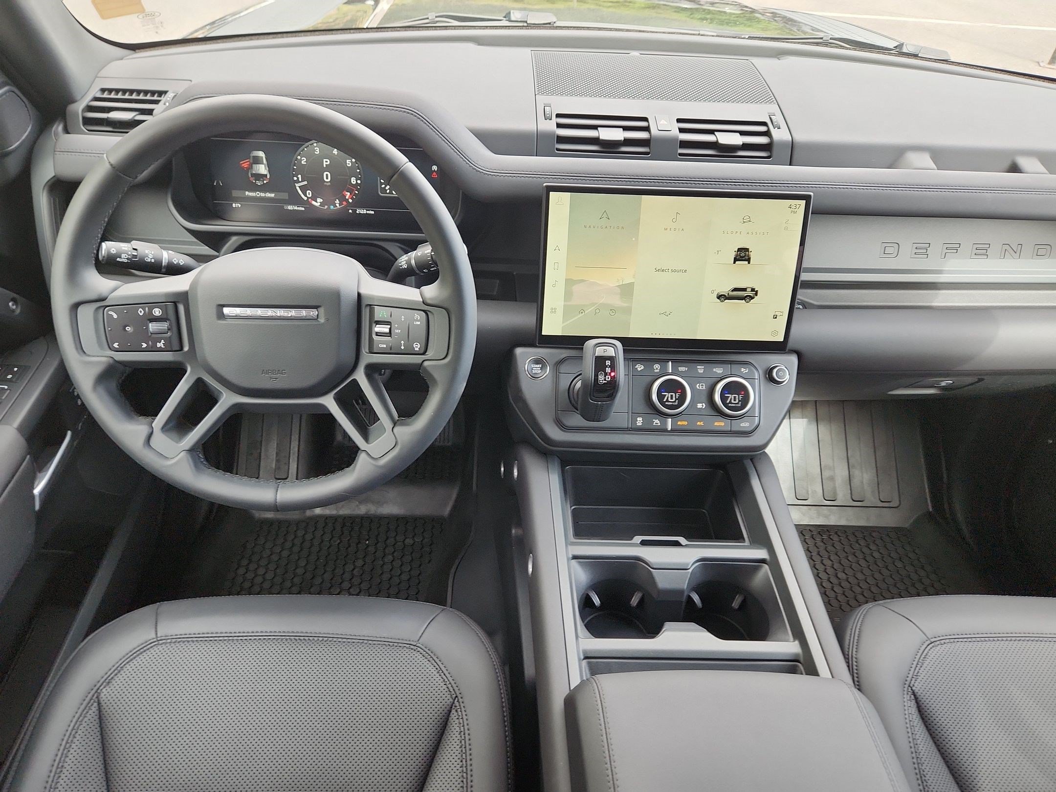Used 2026 Land Rover Defender 110 S AWD/4WD image 24