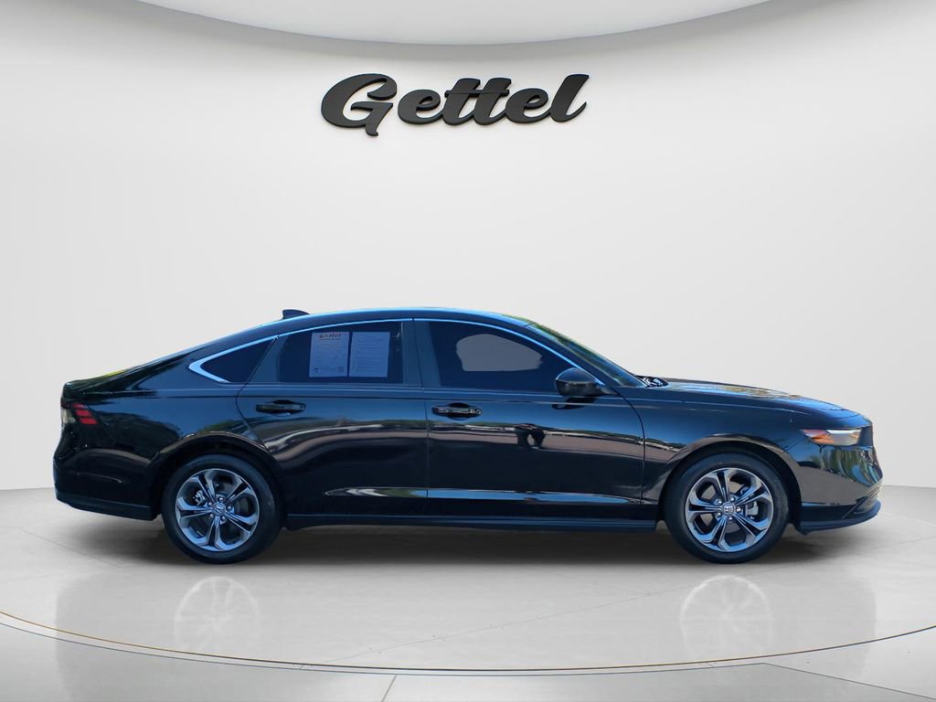 Used 2023 Honda Accord EX image 3